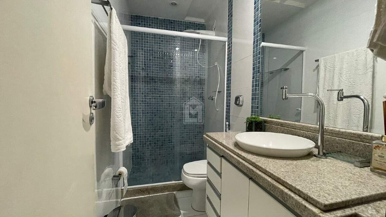 Apartamento para alugar com 4 quartos, 160m² - Foto 13