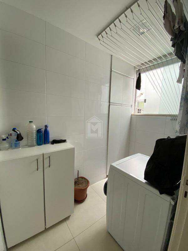 Apartamento à venda com 2 quartos, 70m² - Foto 15