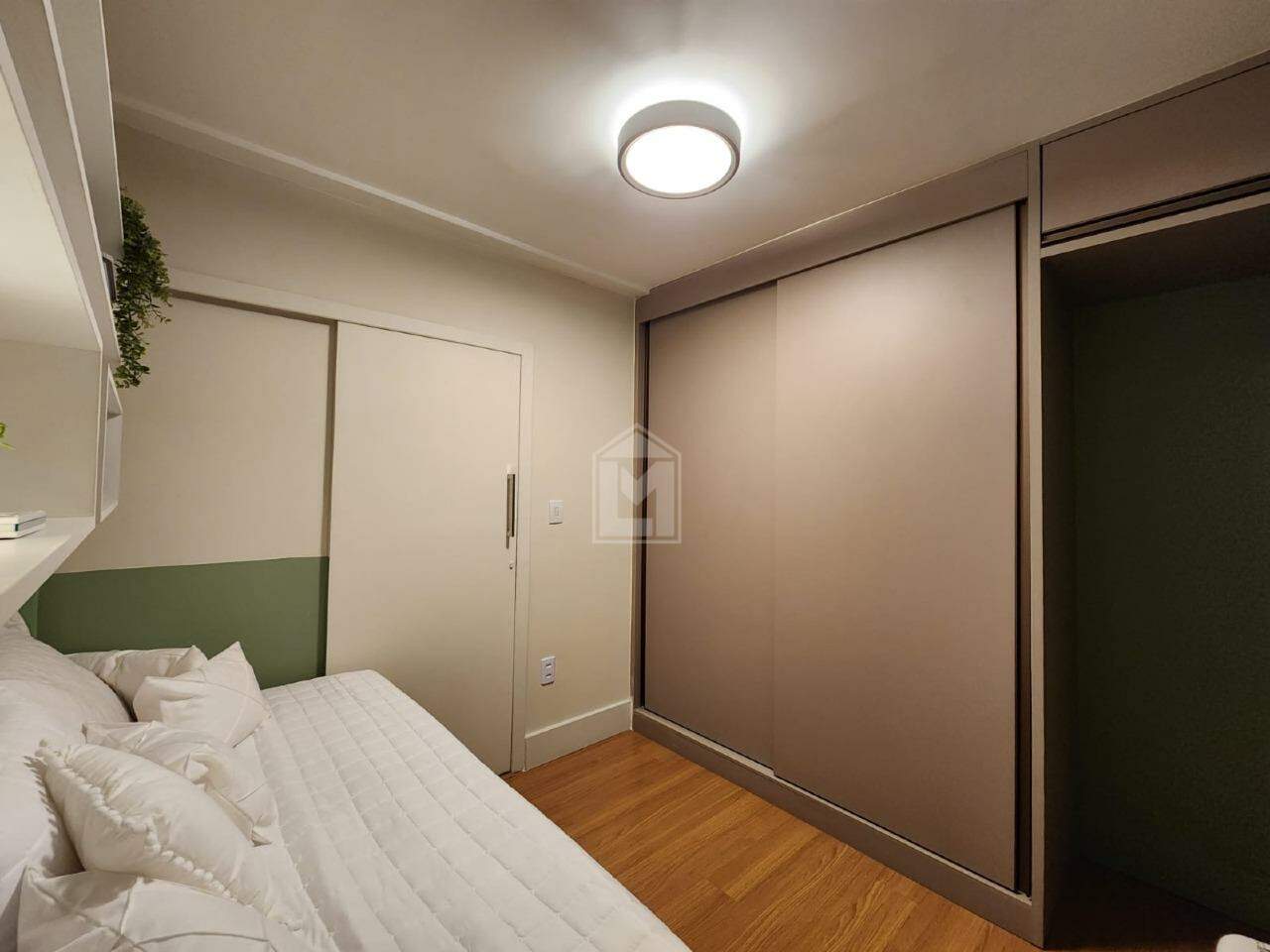 Apartamento à venda com 2 quartos, 70m² - Foto 11