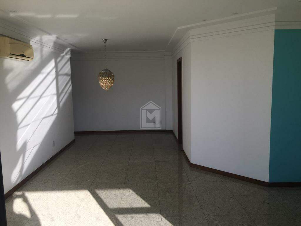 Apartamento à venda com 3 quartos, 130m² - Foto 5