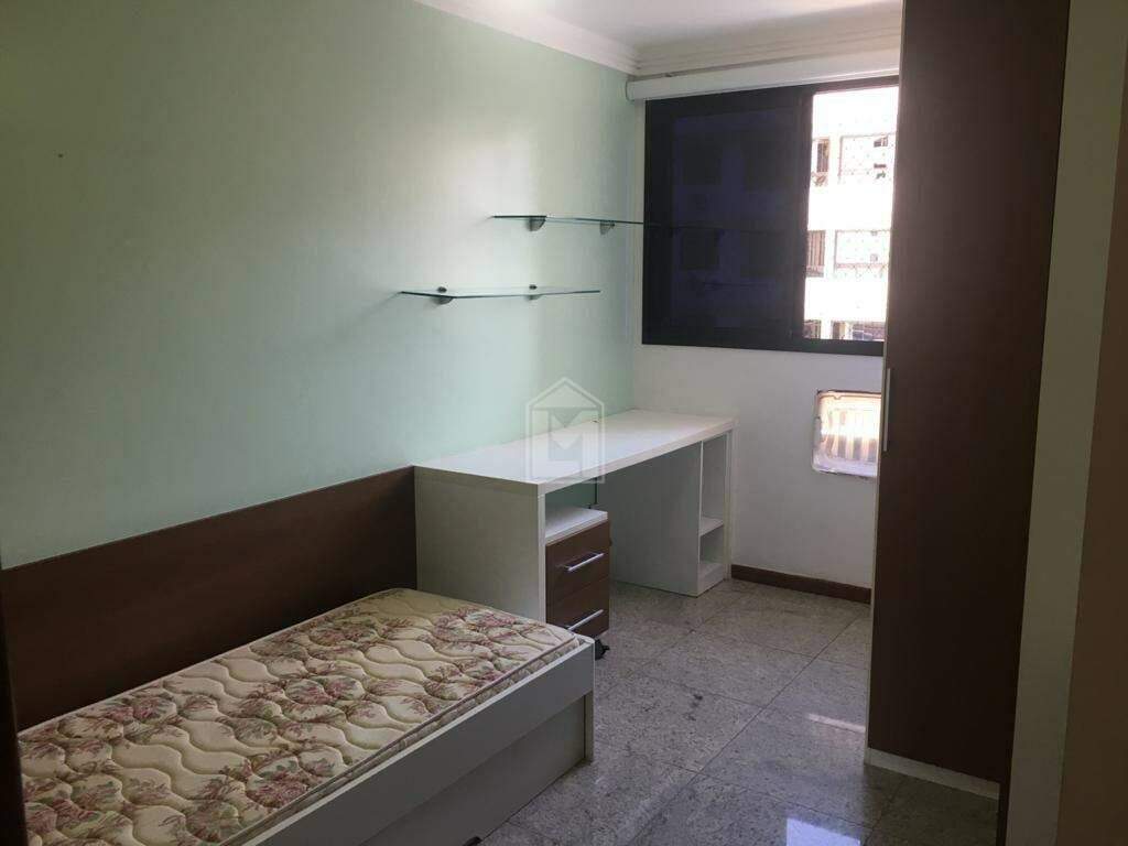 Apartamento à venda com 3 quartos, 130m² - Foto 10