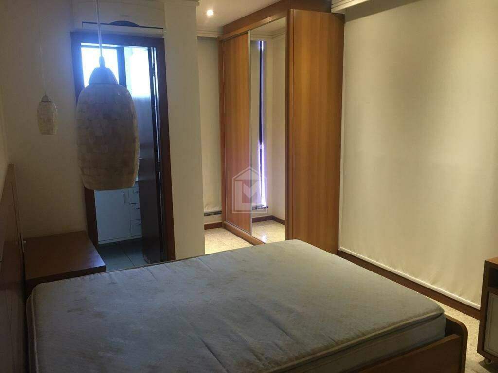 Apartamento à venda com 3 quartos, 130m² - Foto 14