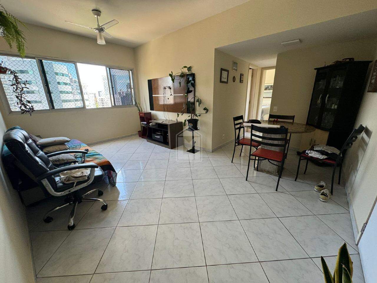 Apartamento à venda com 2 quartos, 80m² - Foto 3