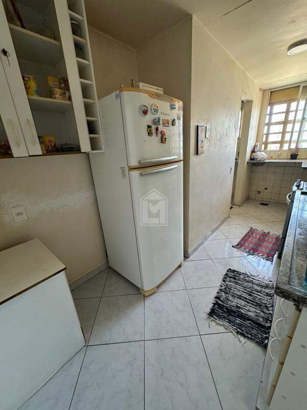 Apartamento à venda com 2 quartos, 80m² - Foto 7