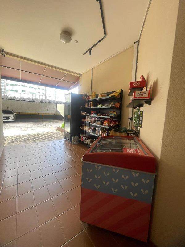 Apartamento à venda com 2 quartos, 80m² - Foto 26