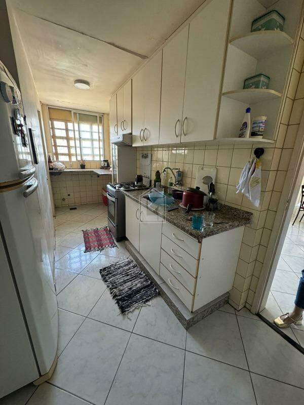 Apartamento à venda com 2 quartos, 80m² - Foto 9