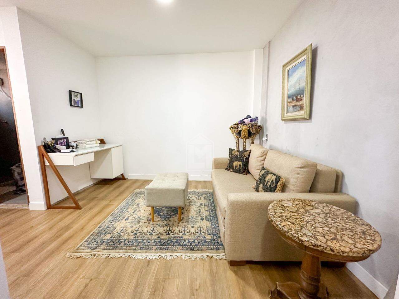 Casa para alugar com 5 quartos, 285m² - Foto 14