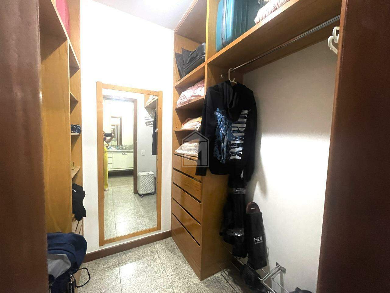 Apartamento à venda com 4 quartos, 240m² - Foto 29