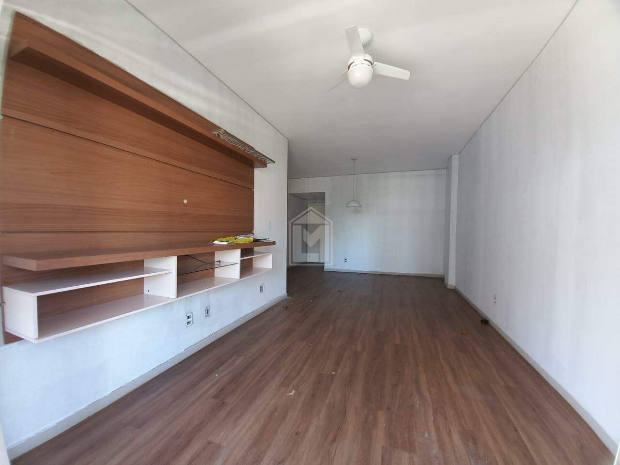 Apartamento para alugar com 3 quartos, 90m² - Foto 4