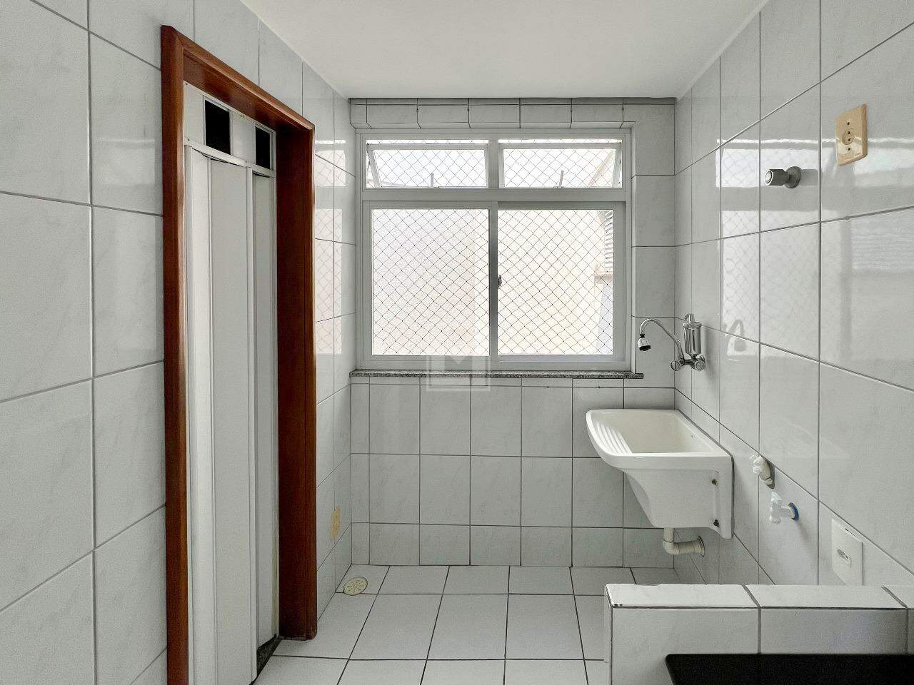 Apartamento à venda com 3 quartos, 90m² - Foto 11