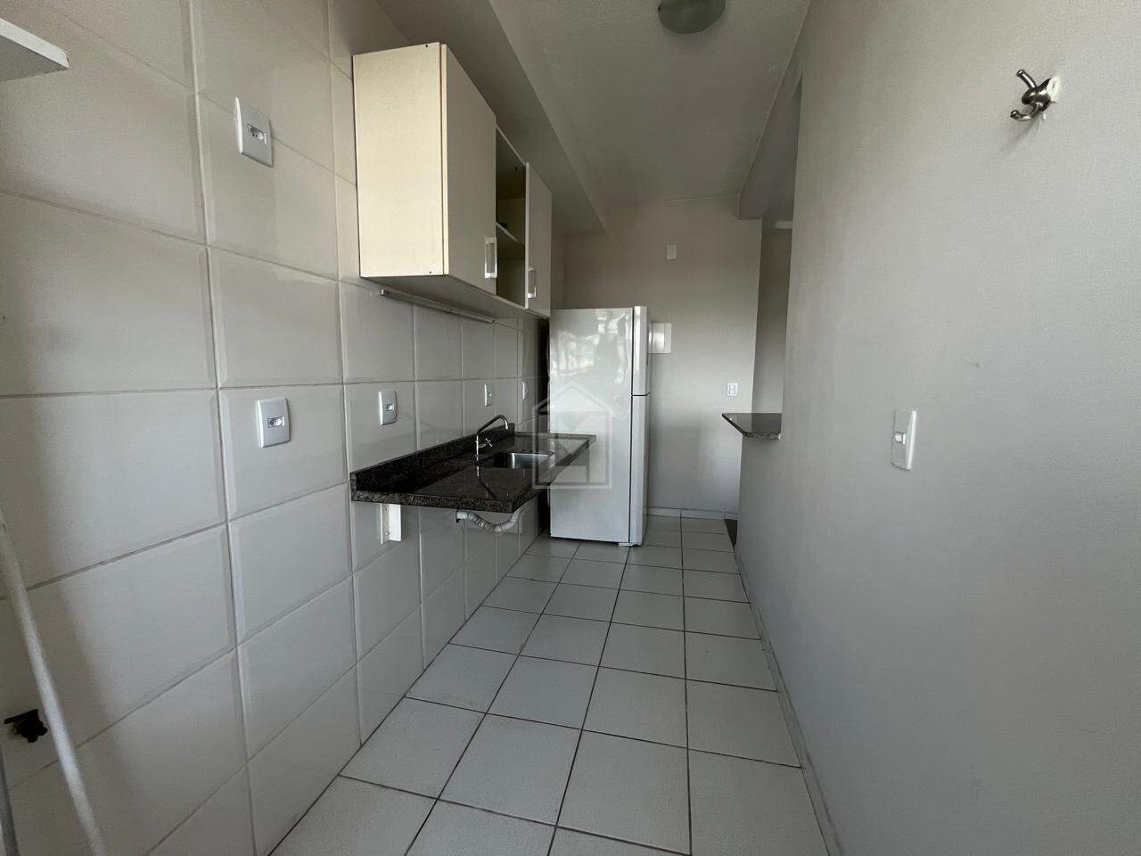 Apartamento para alugar com 2 quartos, 65m² - Foto 8