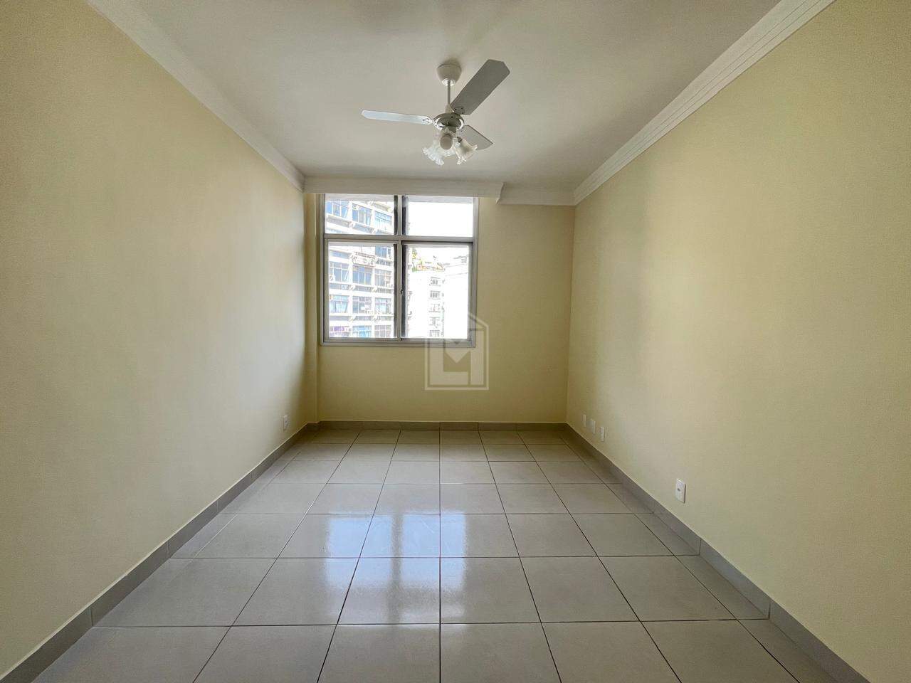 Apartamento para alugar com 3 quartos, 120m² - Foto 4