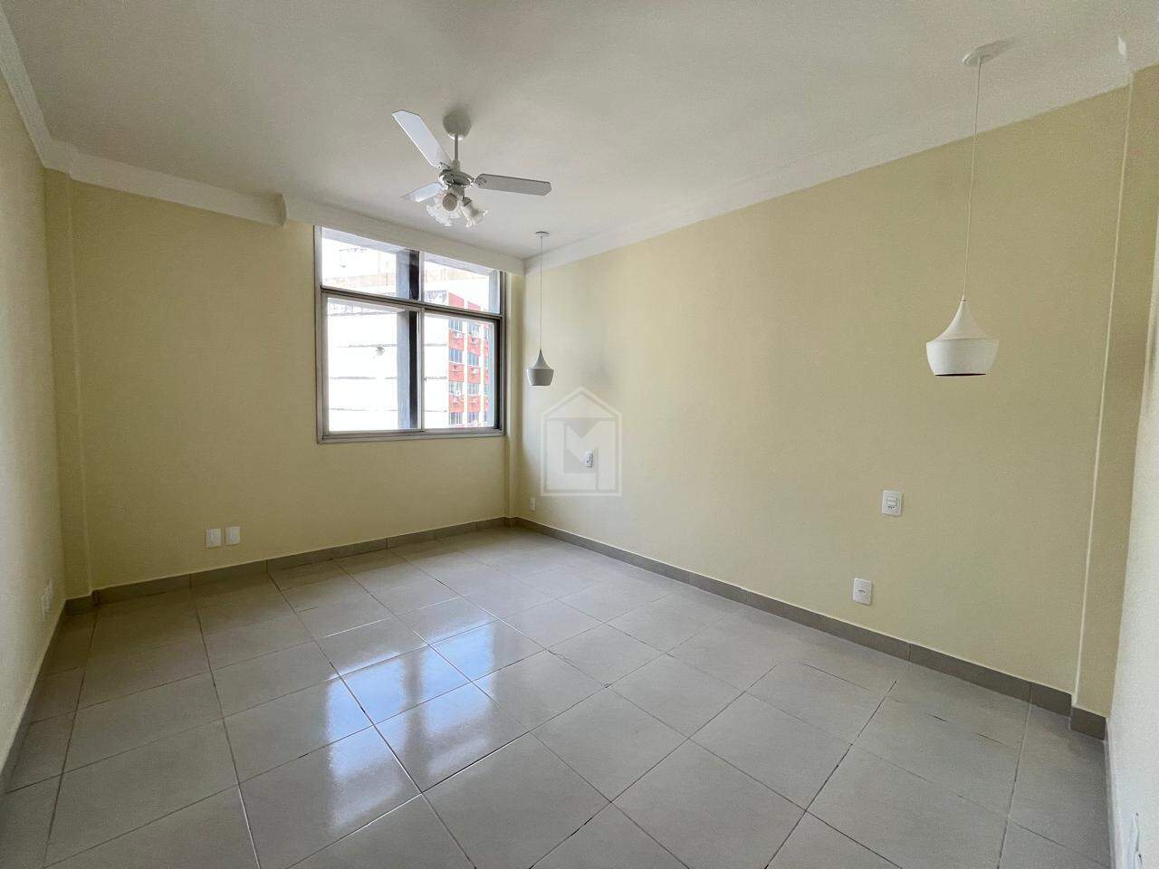 Apartamento para alugar com 3 quartos, 120m² - Foto 9