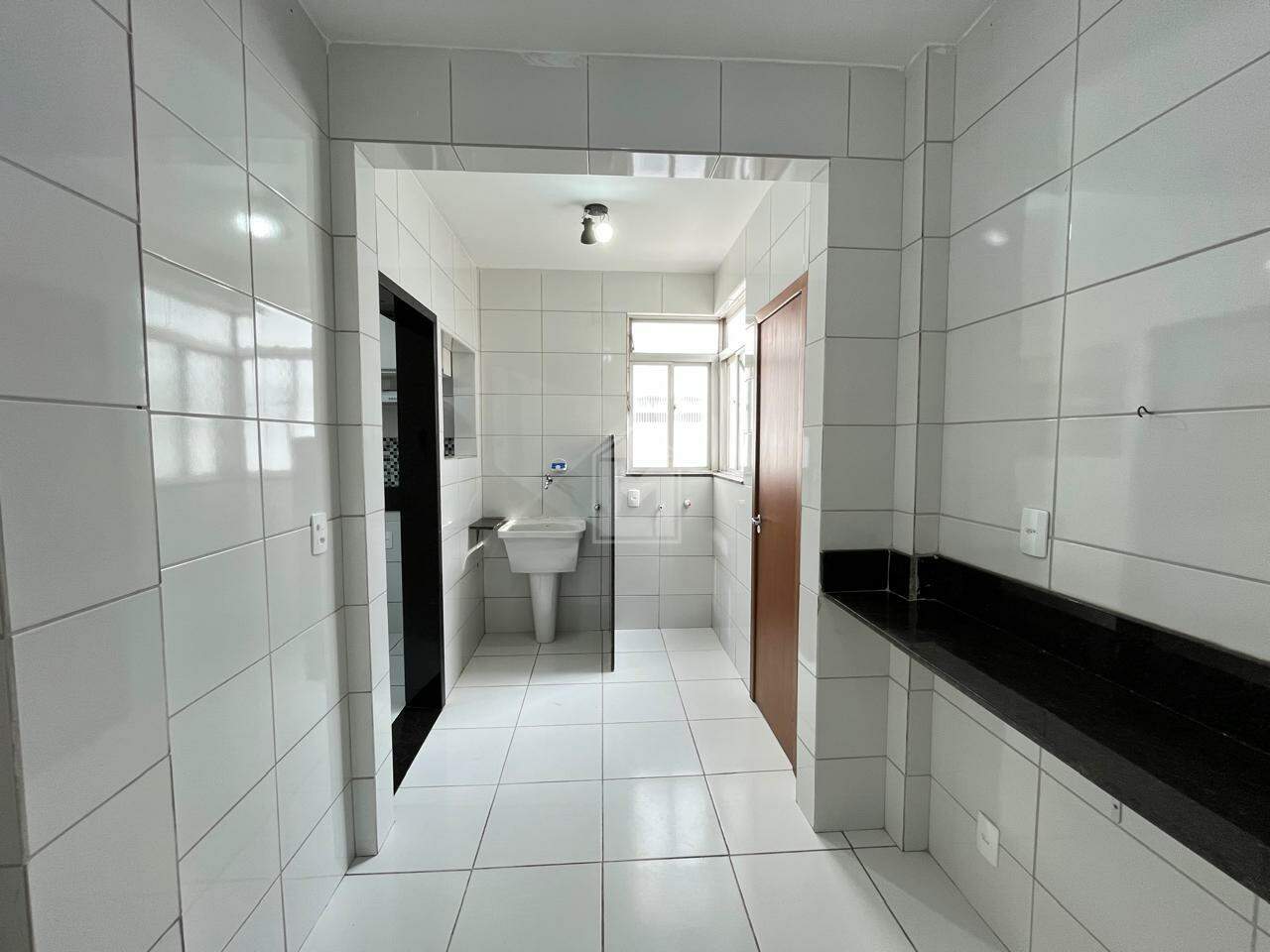 Apartamento para alugar com 3 quartos, 120m² - Foto 18