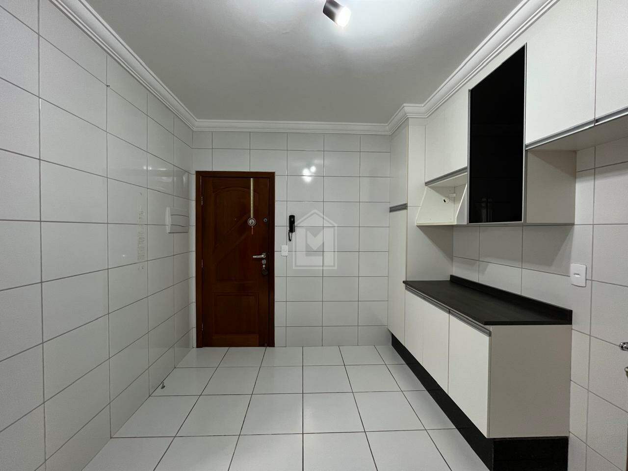 Apartamento para alugar com 3 quartos, 120m² - Foto 15