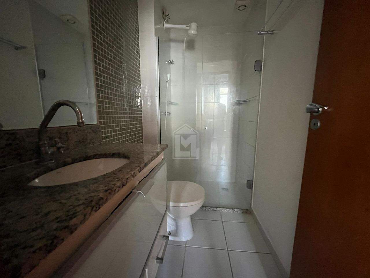 Apartamento para alugar com 2 quartos, 65m² - Foto 19