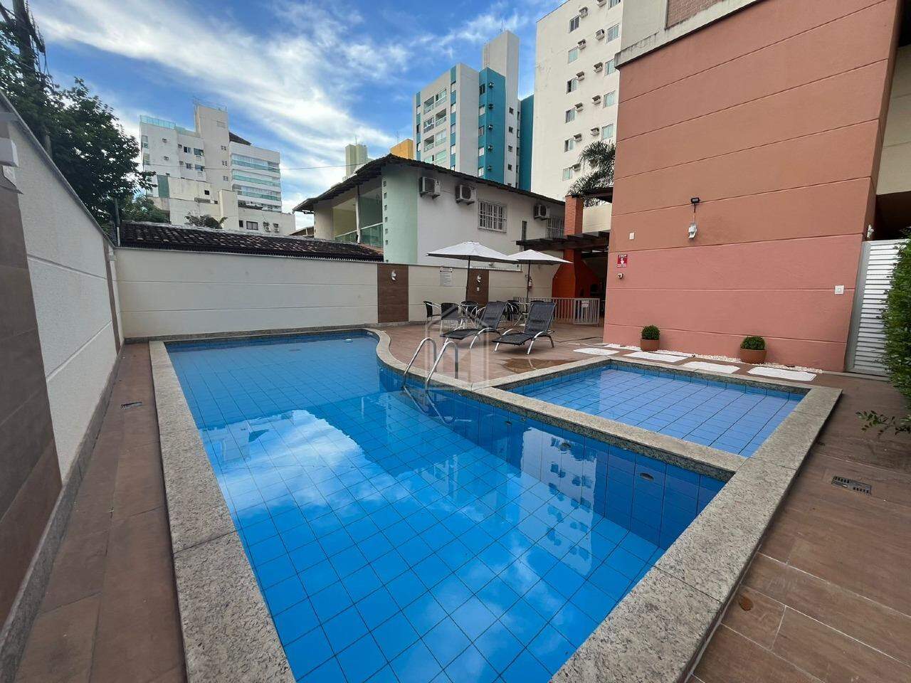 Apartamento para alugar com 2 quartos, 65m² - Foto 1