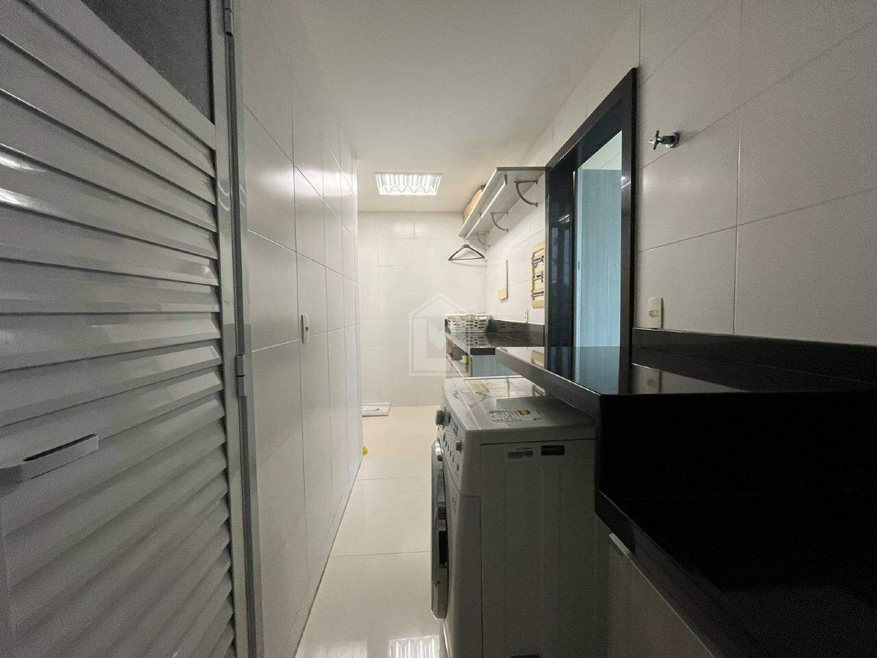 Apartamento à venda com 3 quartos, 150m² - Foto 22