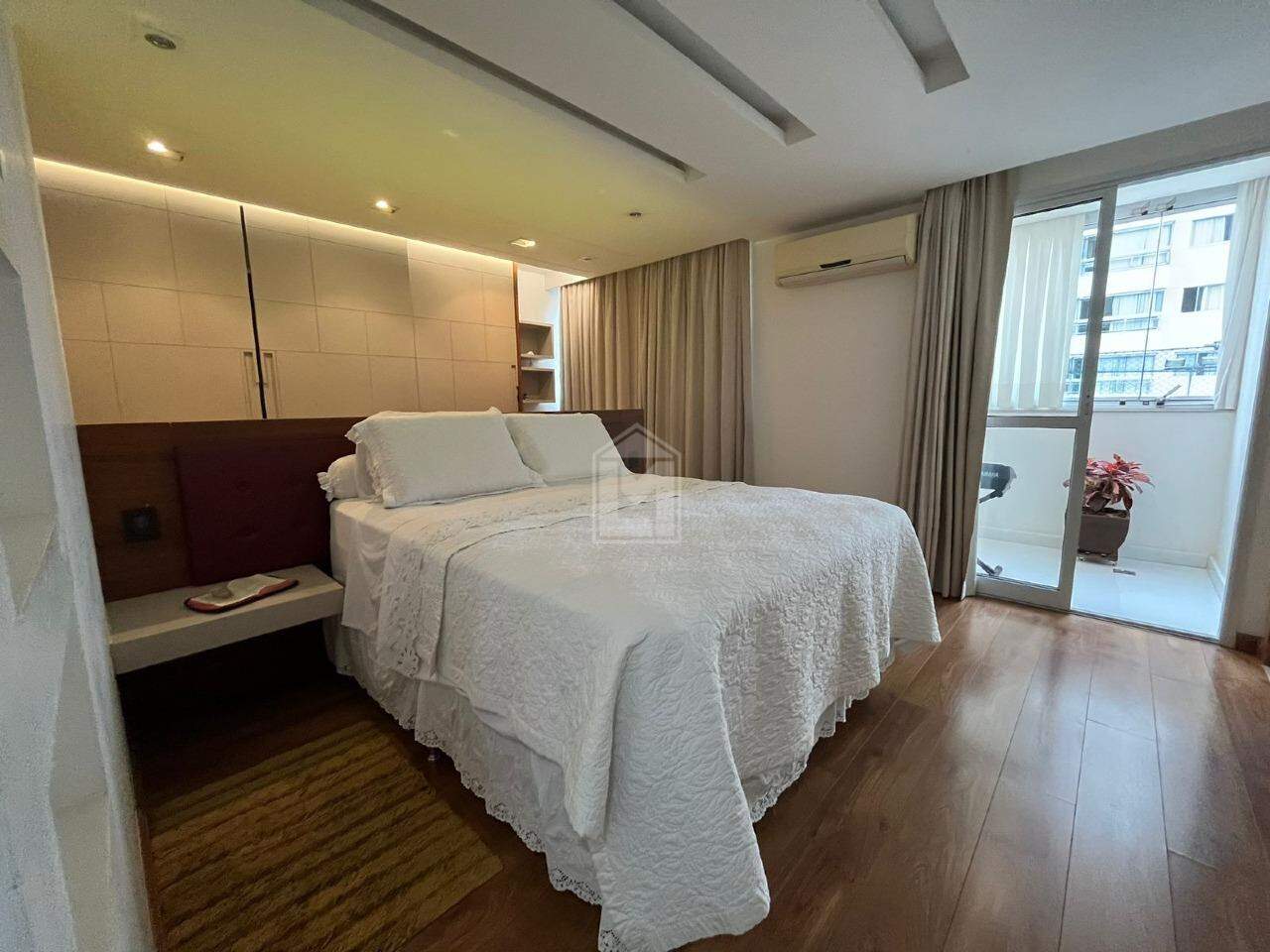 Apartamento à venda com 3 quartos, 150m² - Foto 9