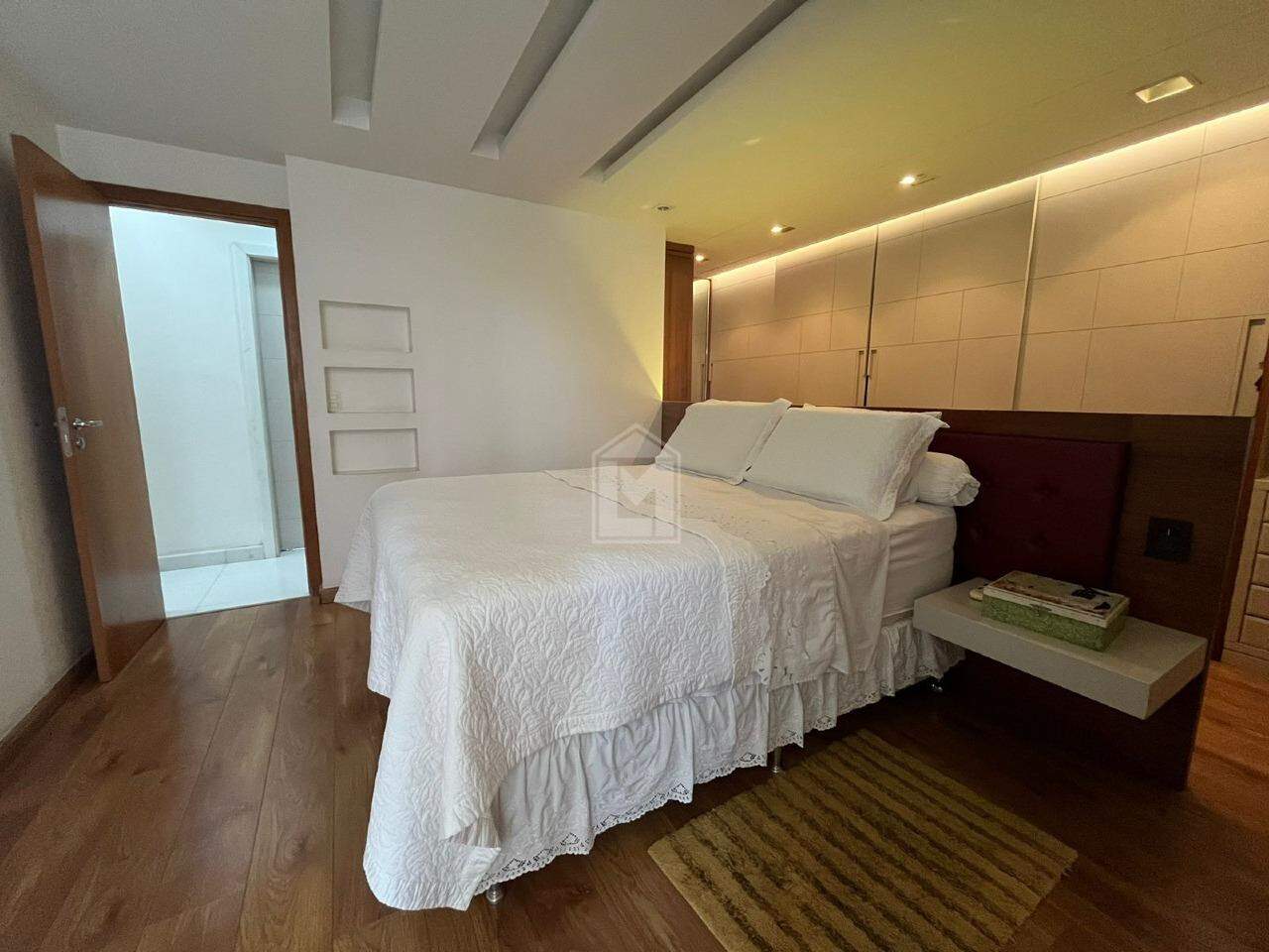 Apartamento à venda com 3 quartos, 150m² - Foto 7