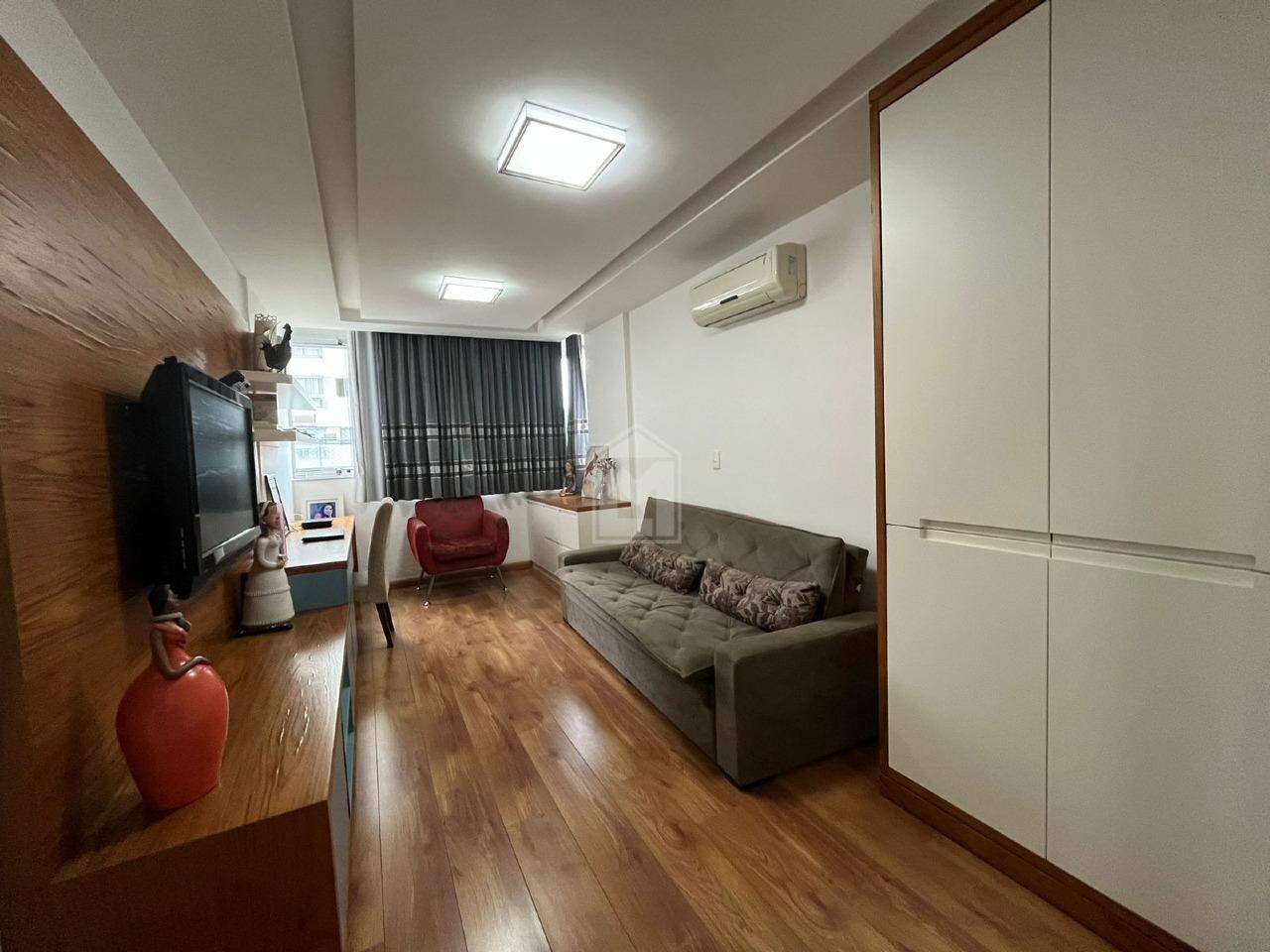 Apartamento à venda com 3 quartos, 150m² - Foto 16