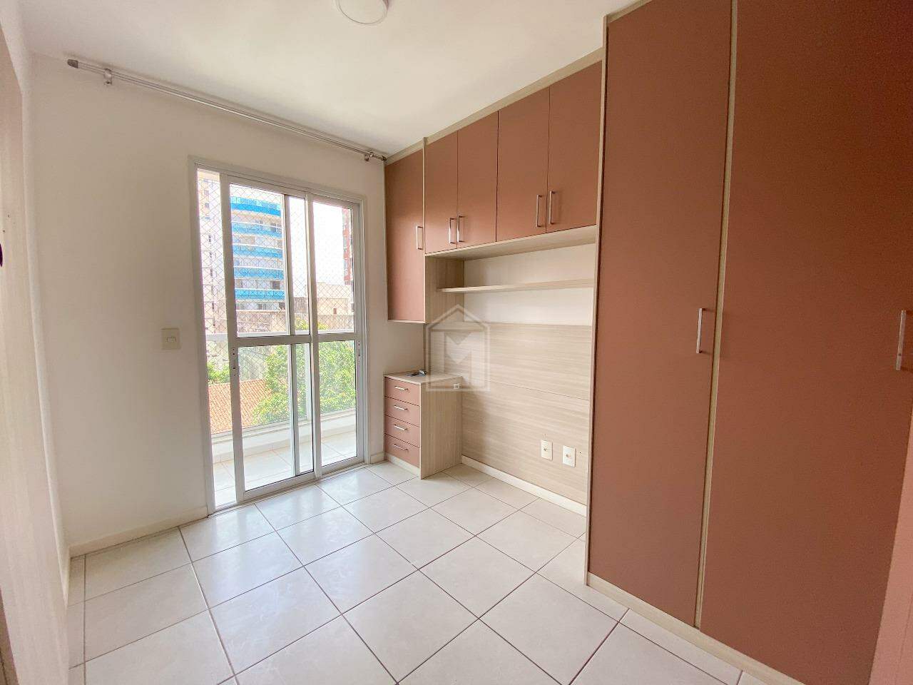 Apartamento para alugar com 2 quartos, 67m² - Foto 9