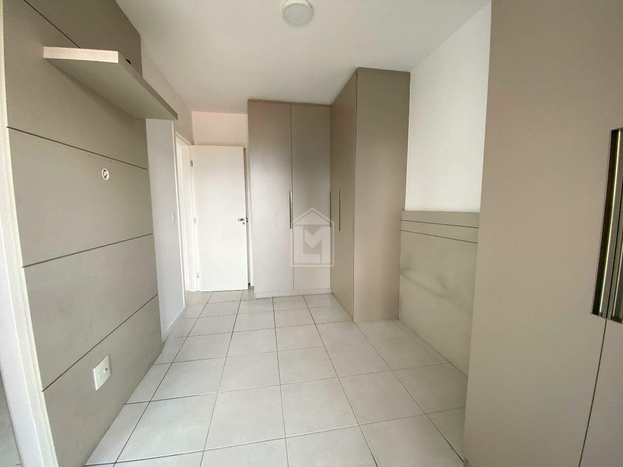 Apartamento para alugar com 2 quartos, 67m² - Foto 6