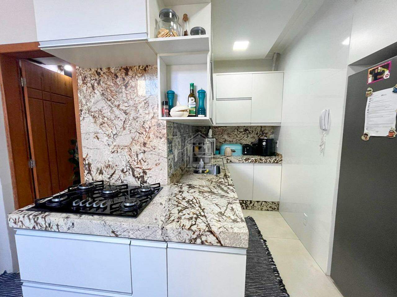 Apartamento à venda com 3 quartos, 98m² - Foto 9