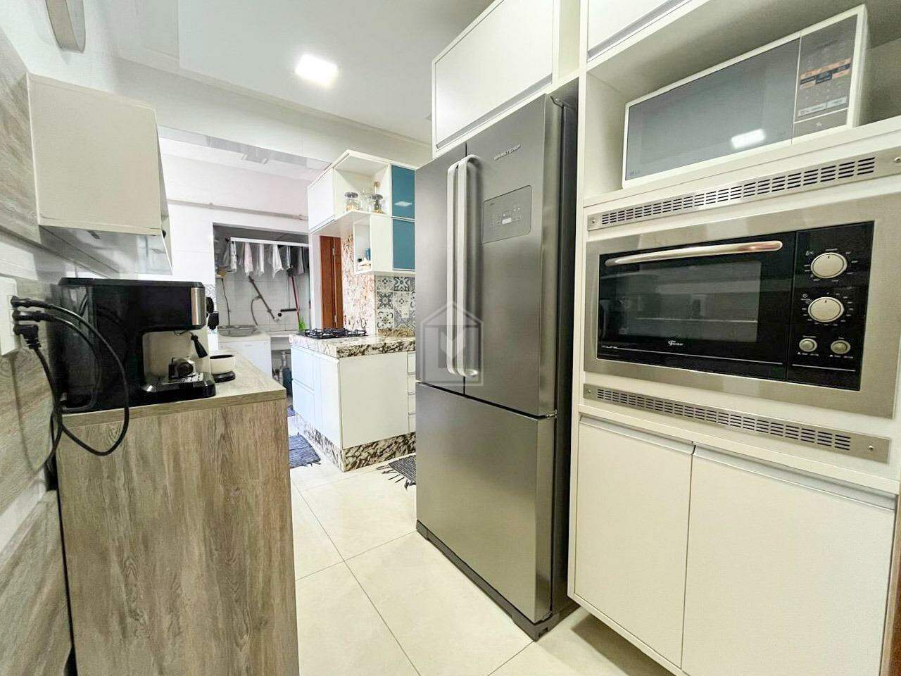 Apartamento à venda com 3 quartos, 98m² - Foto 6