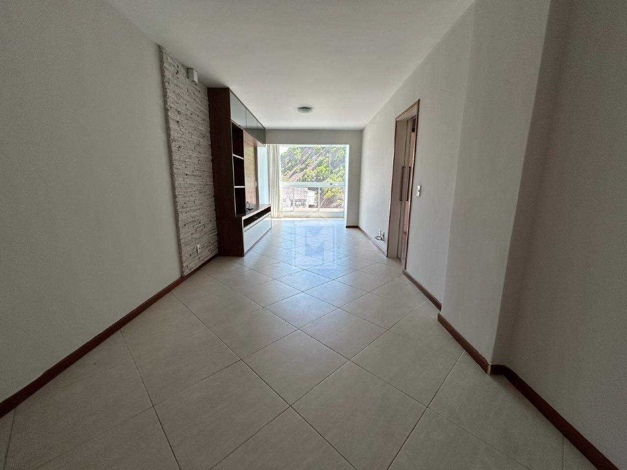 Apartamento à venda com 3 quartos, 95m² - Foto 4