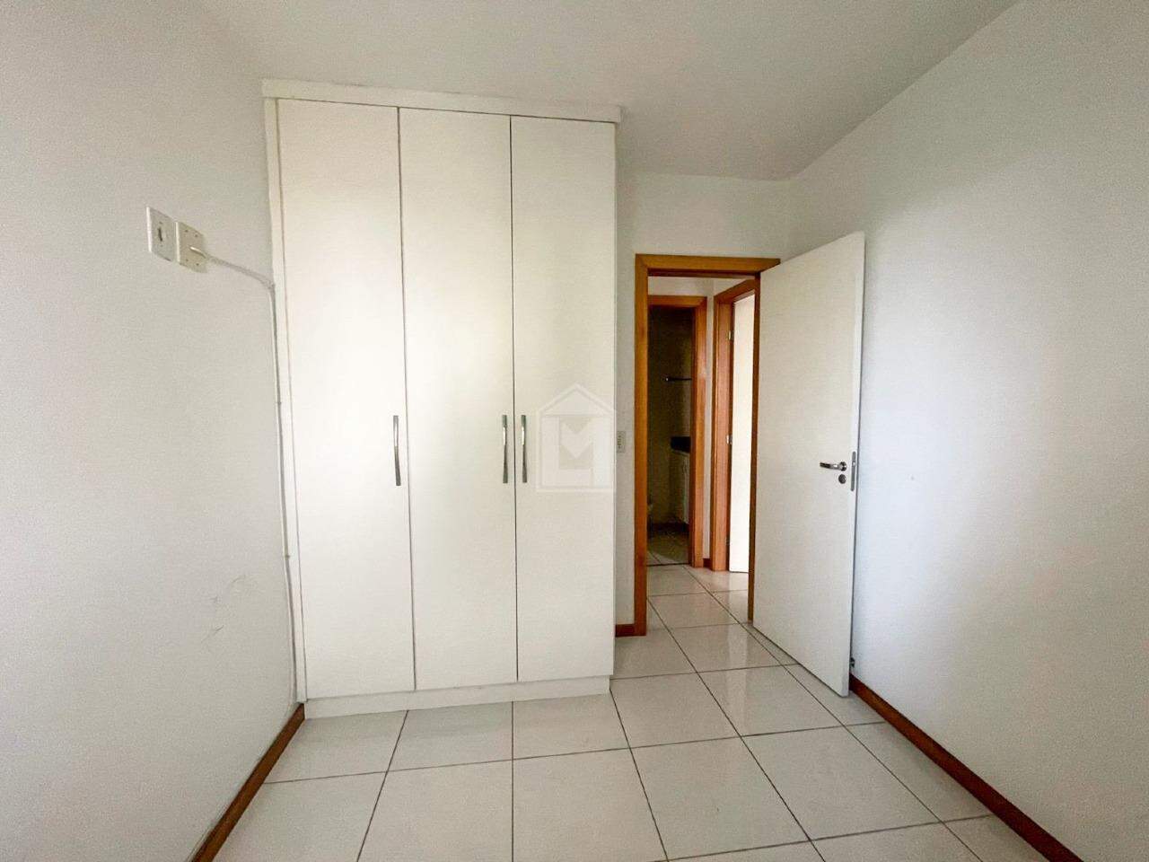 Apartamento para alugar com 2 quartos, 65m² - Foto 9