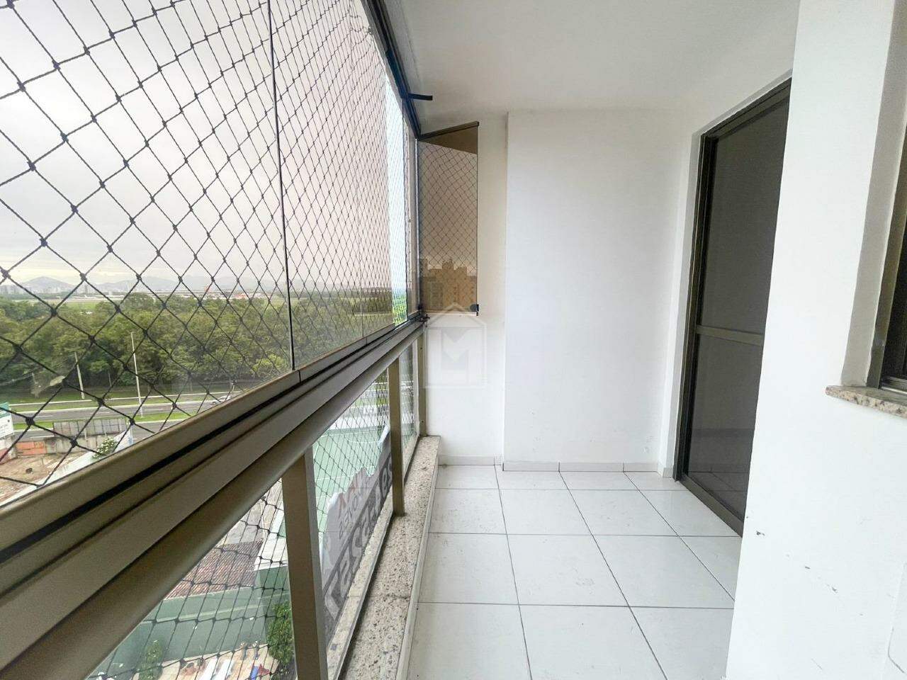 Apartamento para alugar com 2 quartos, 65m² - Foto 4