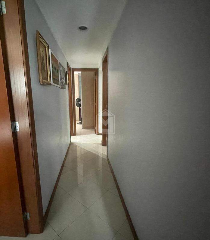 Apartamento à venda com 4 quartos, 140m² - Foto 15