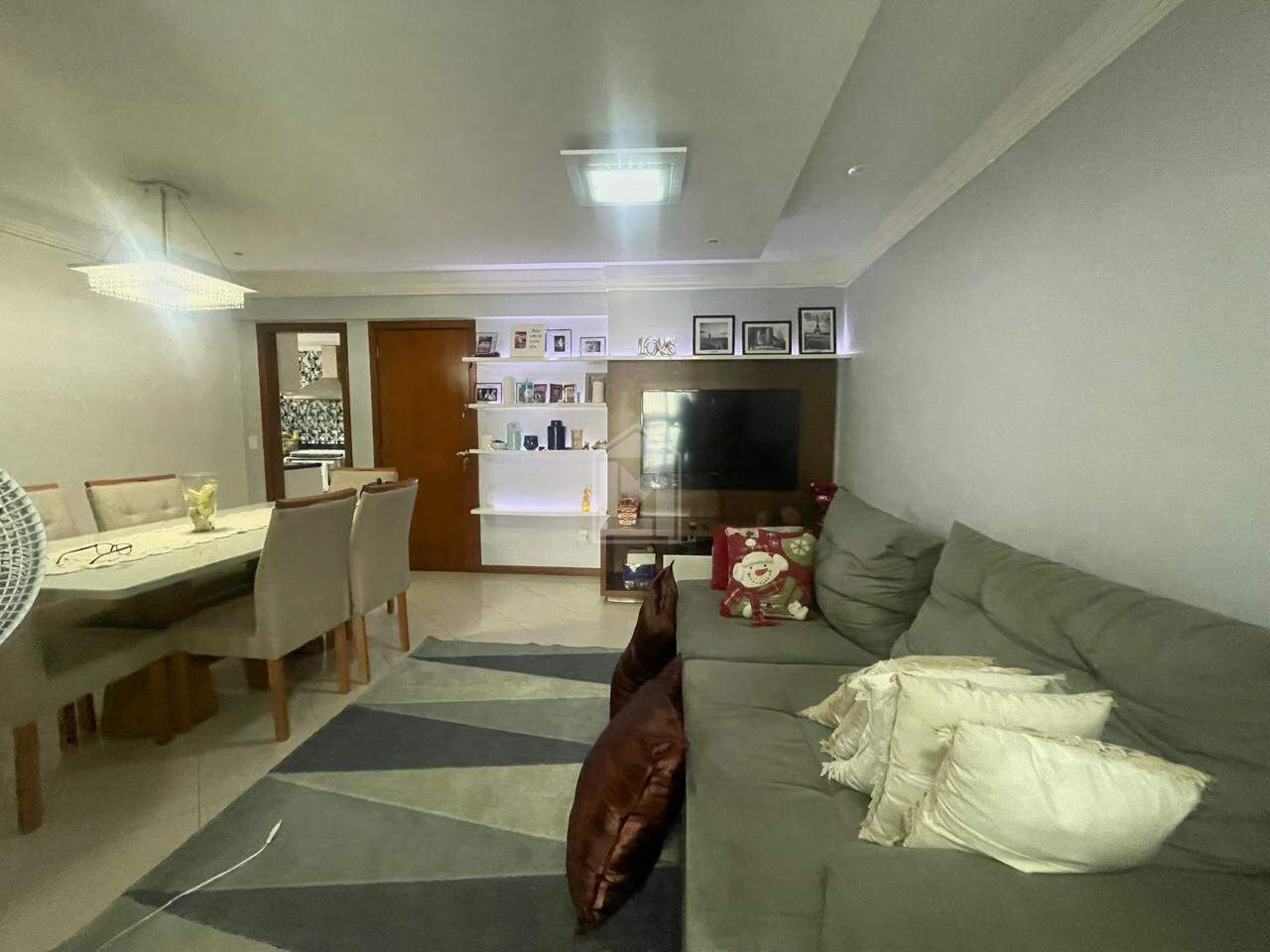 Apartamento à venda com 4 quartos, 140m² - Foto 5