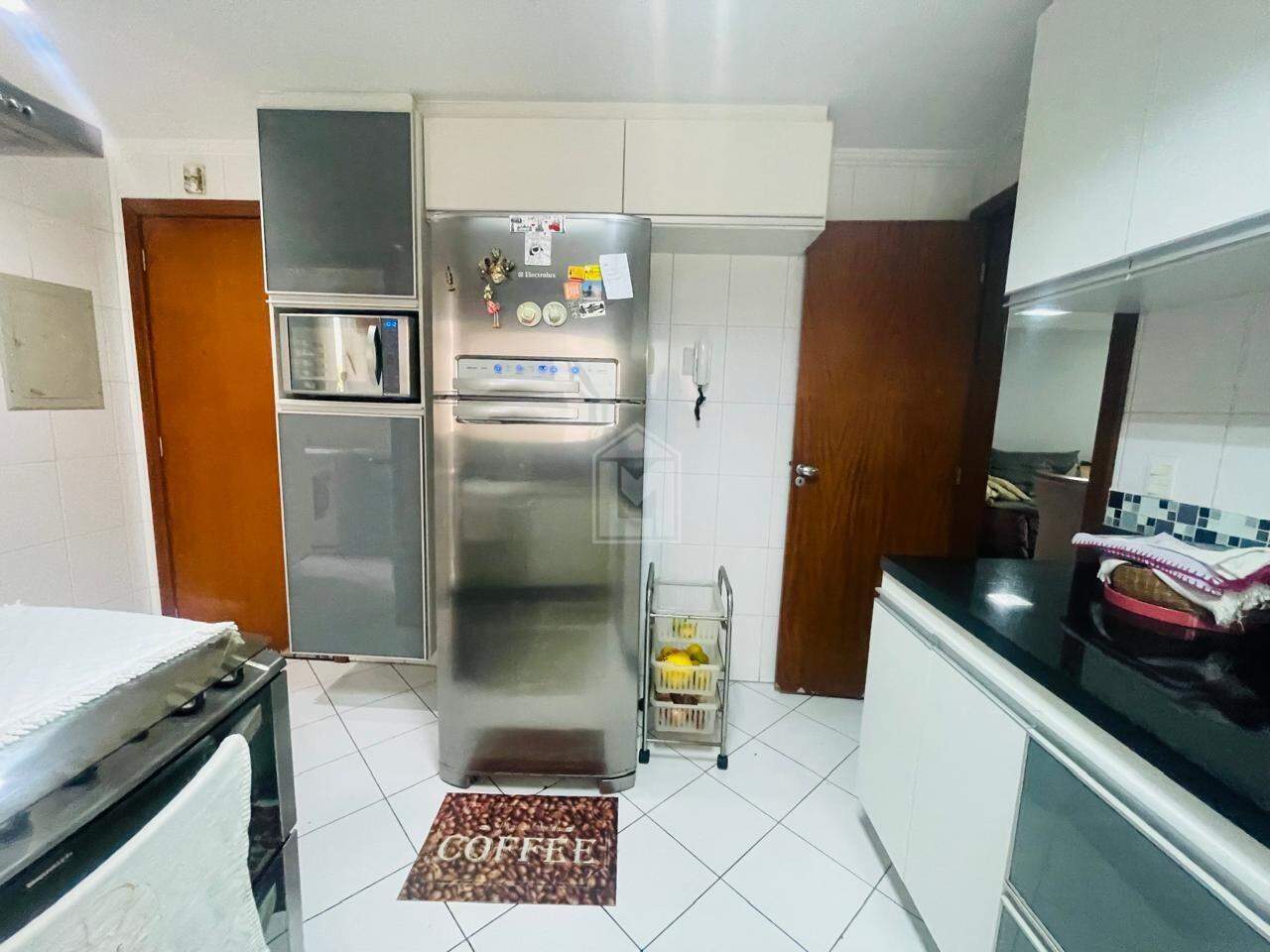 Apartamento à venda com 4 quartos, 140m² - Foto 13