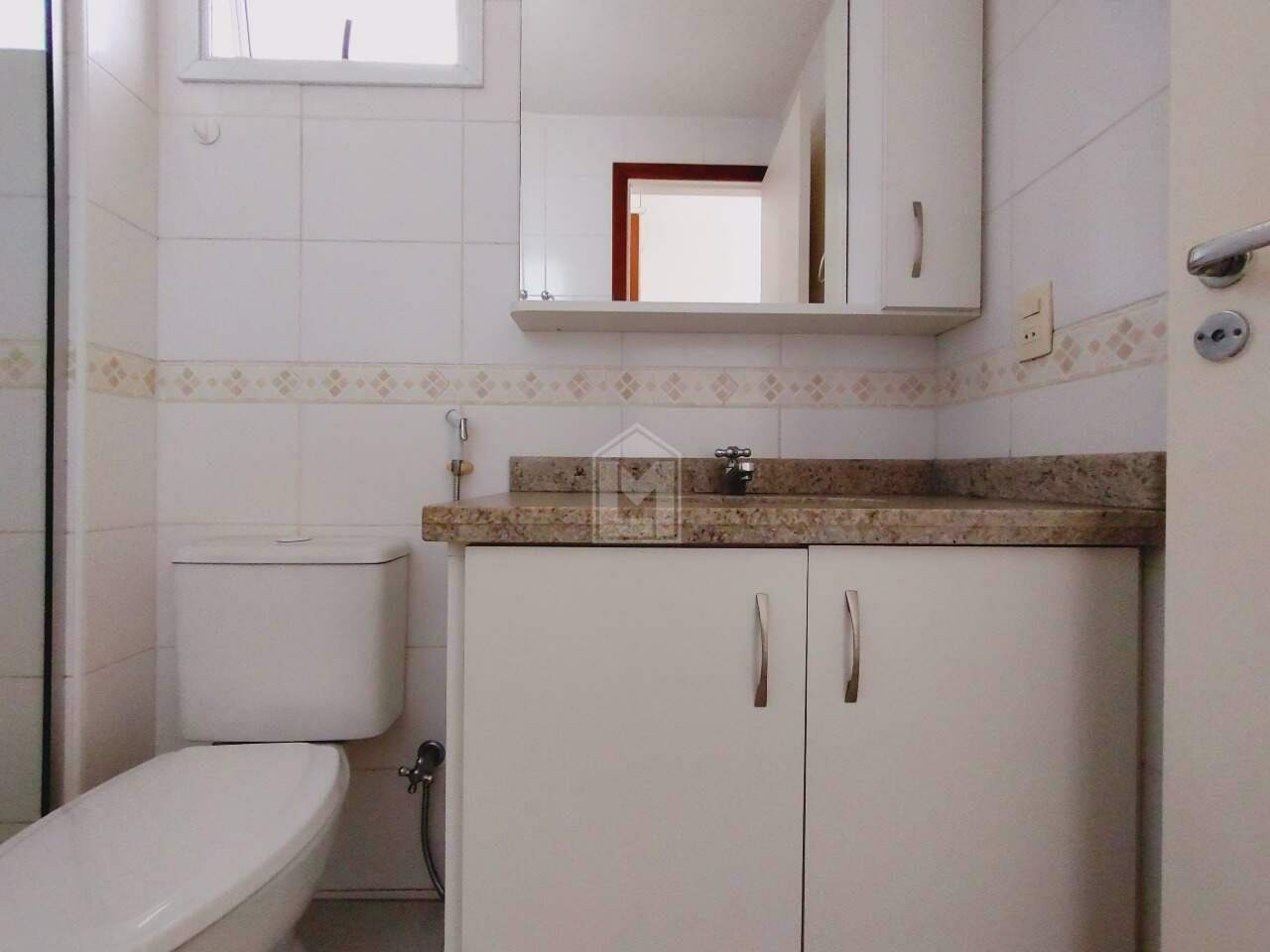 Apartamento para alugar com 2 quartos, 70m² - Foto 8