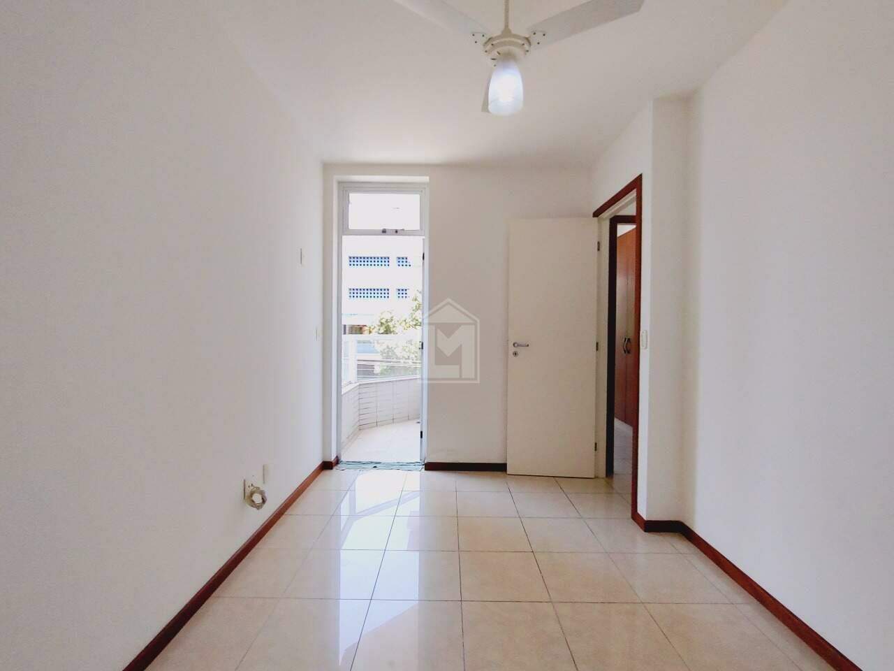 Apartamento para alugar com 2 quartos, 70m² - Foto 10