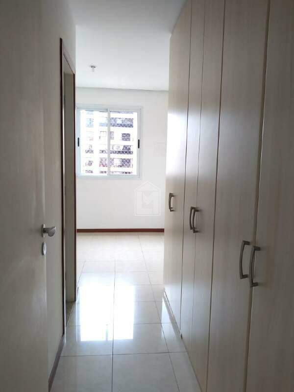 Apartamento para alugar com 2 quartos, 70m² - Foto 8