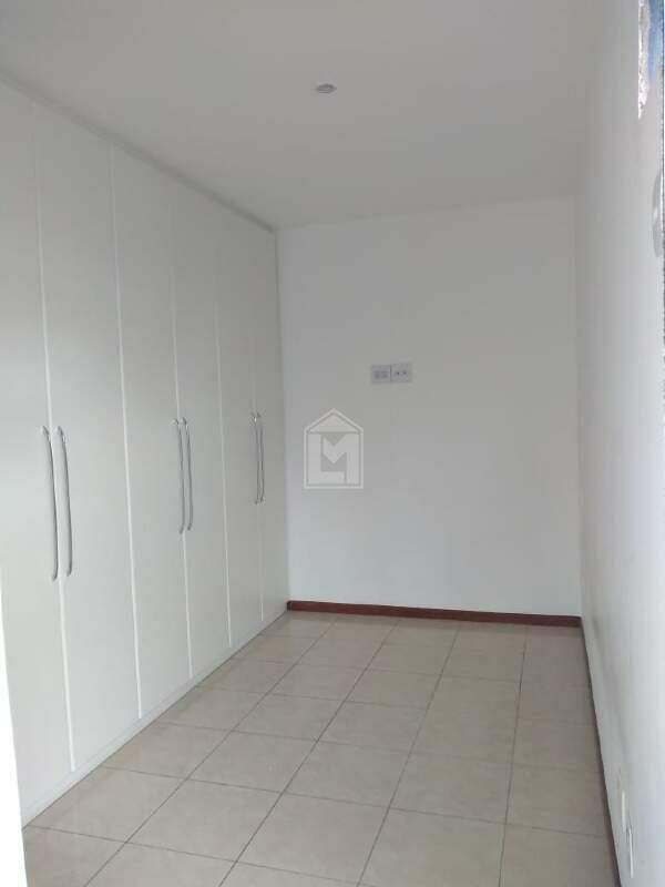 Apartamento para alugar com 2 quartos, 70m² - Foto 10