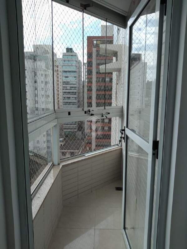 Apartamento para alugar com 2 quartos, 70m² - Foto 11