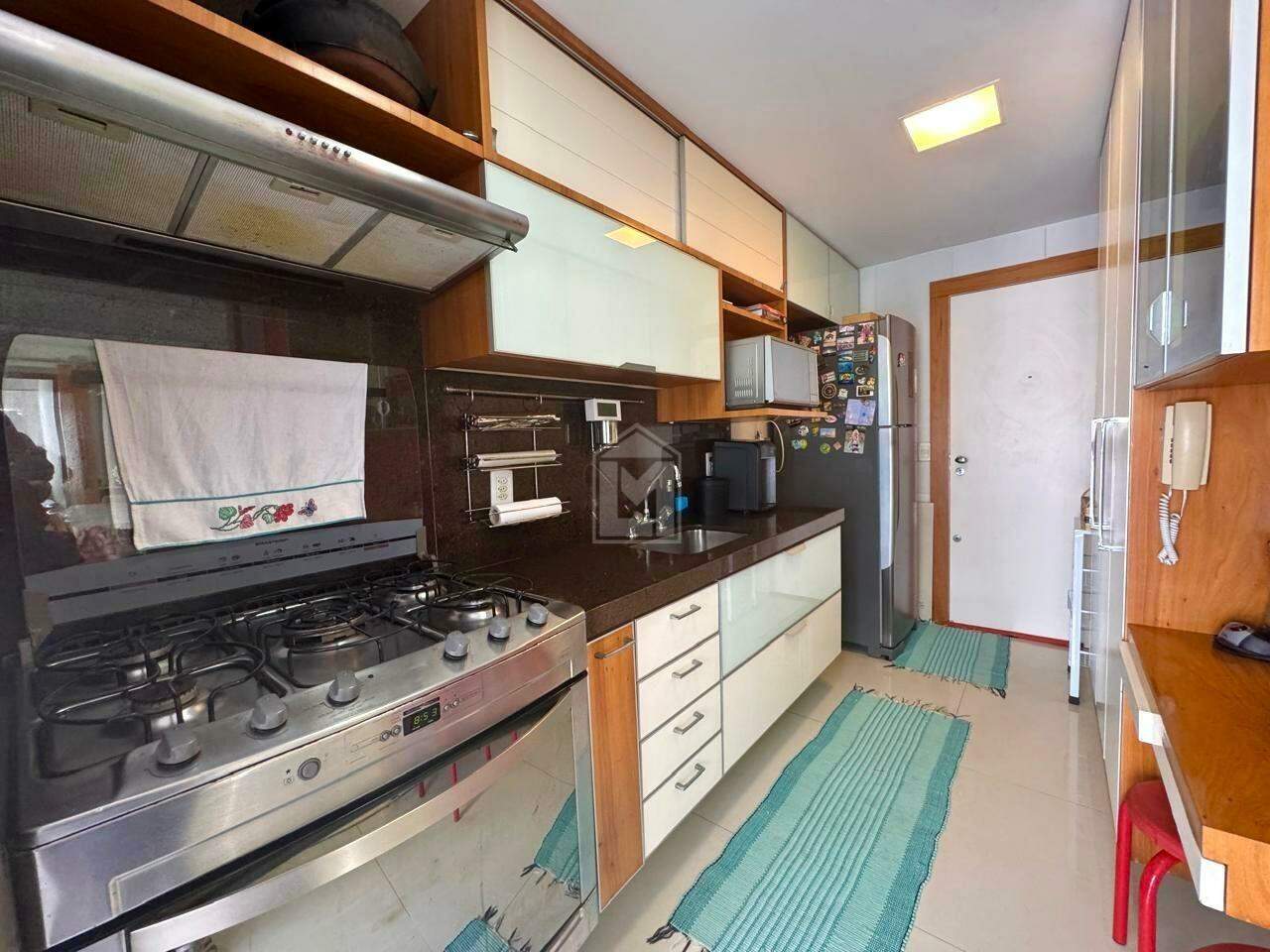 Apartamento à venda com 3 quartos, 108m² - Foto 15