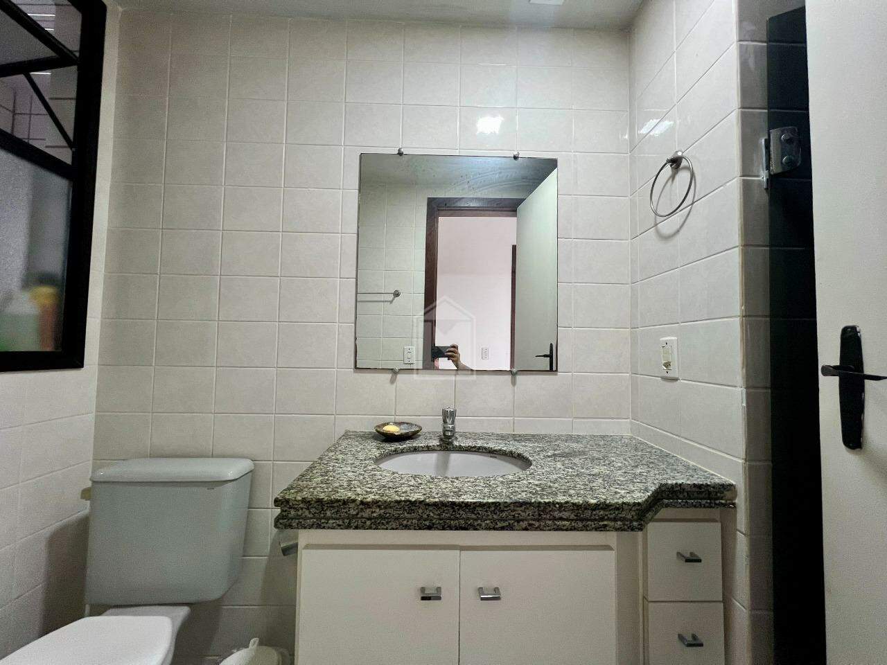 Apartamento para alugar com 2 quartos, 70m² - Foto 7