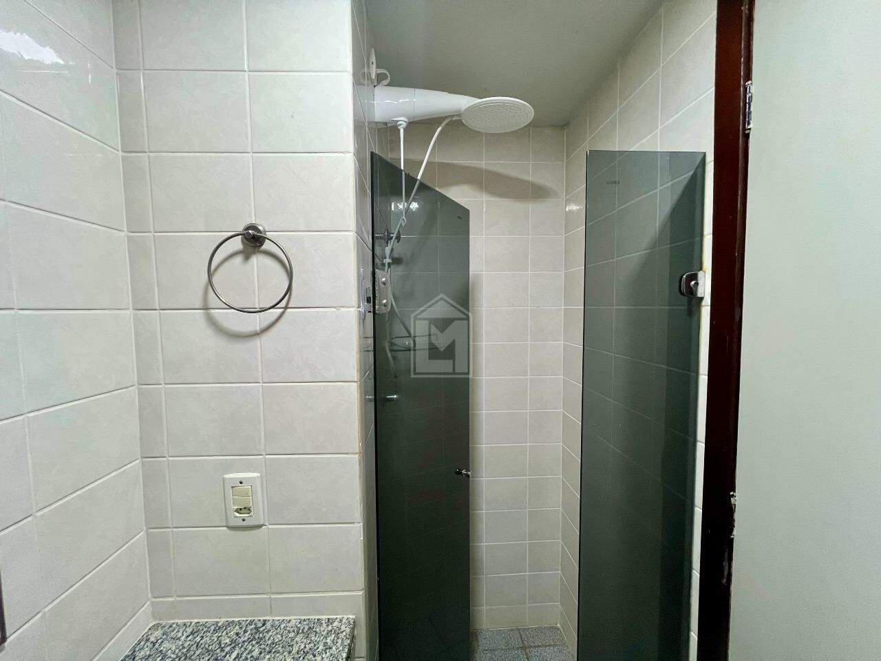 Apartamento para alugar com 2 quartos, 70m² - Foto 8