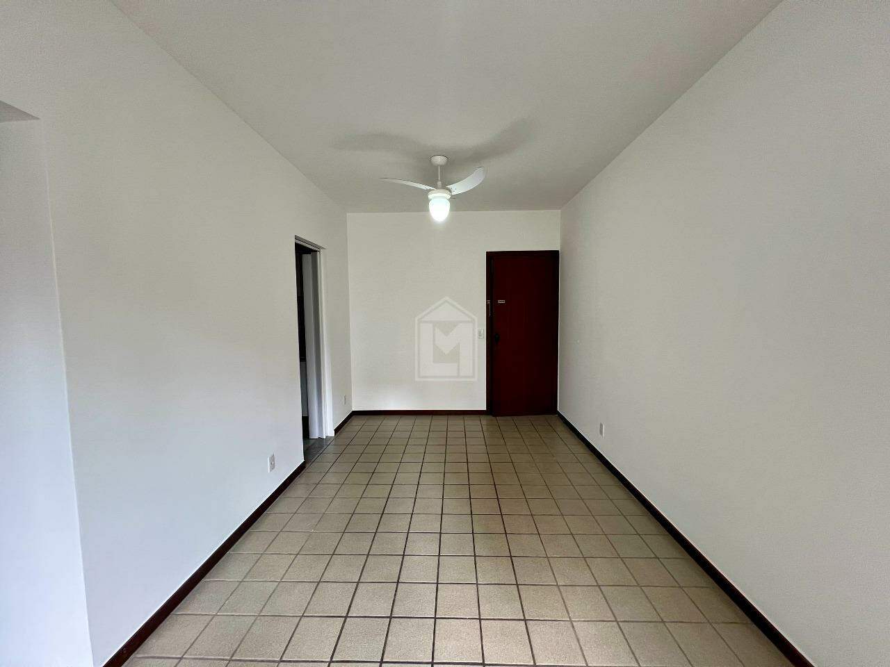 Apartamento para alugar com 2 quartos, 70m² - Foto 3