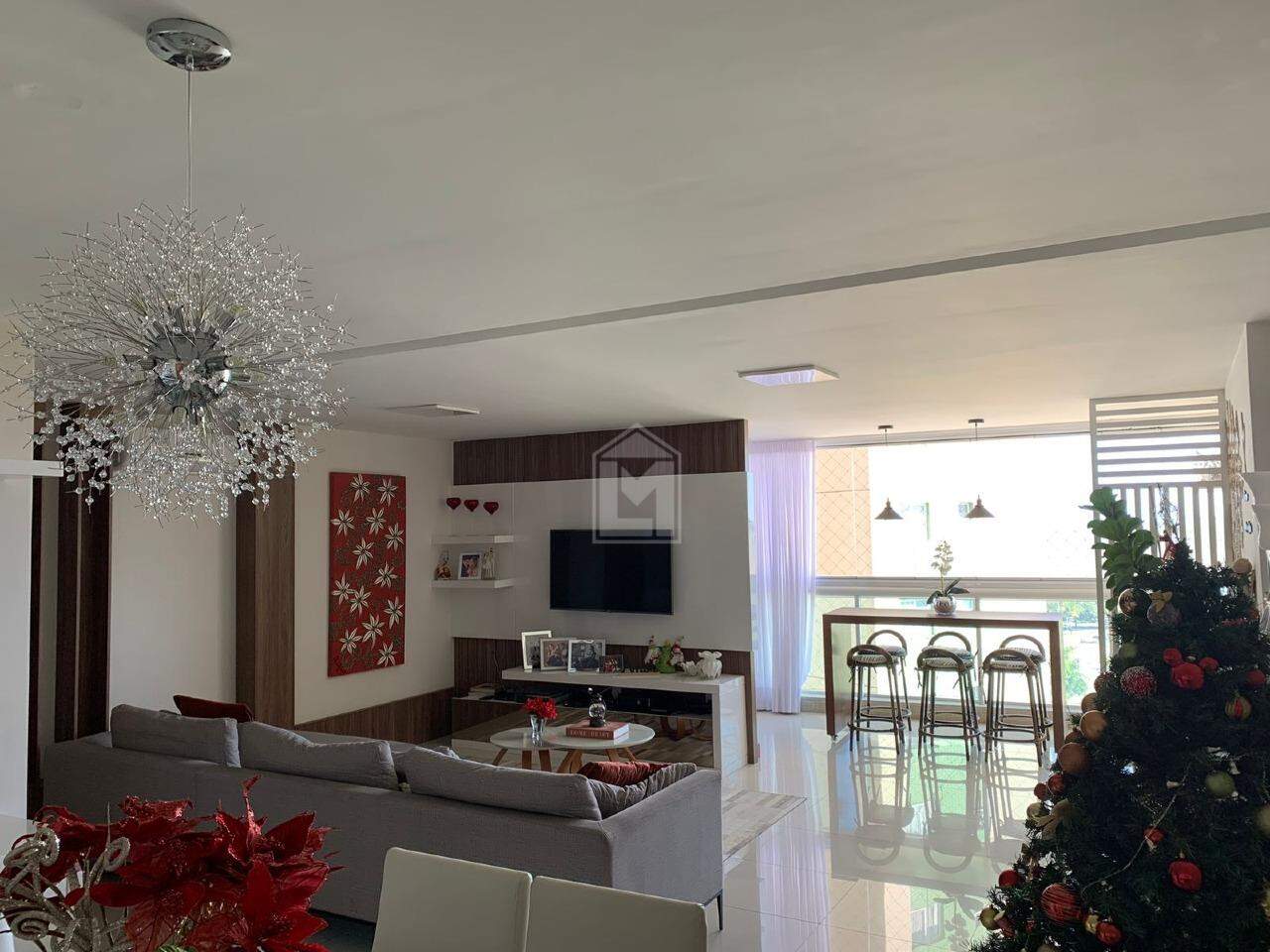 Apartamento para alugar com 3 quartos, 135m² - Foto 2