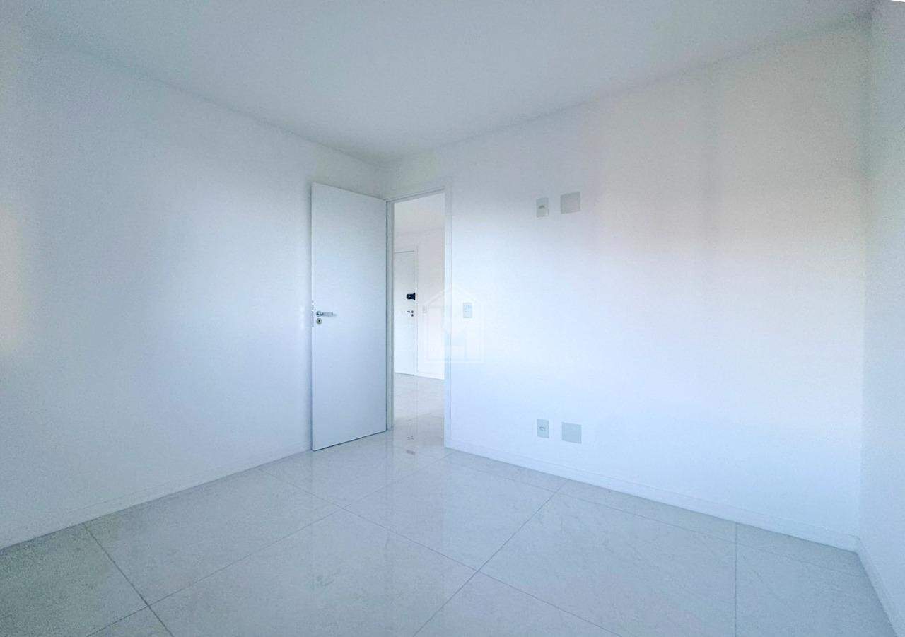 Apartamento à venda com 2 quartos, 63m² - Foto 9