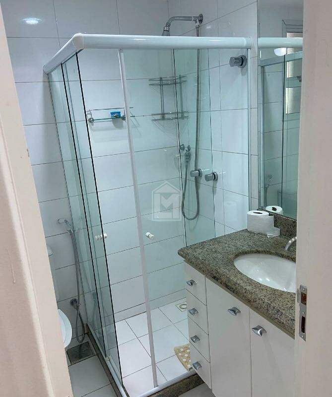 Apartamento à venda com 2 quartos, 75m² - Foto 9