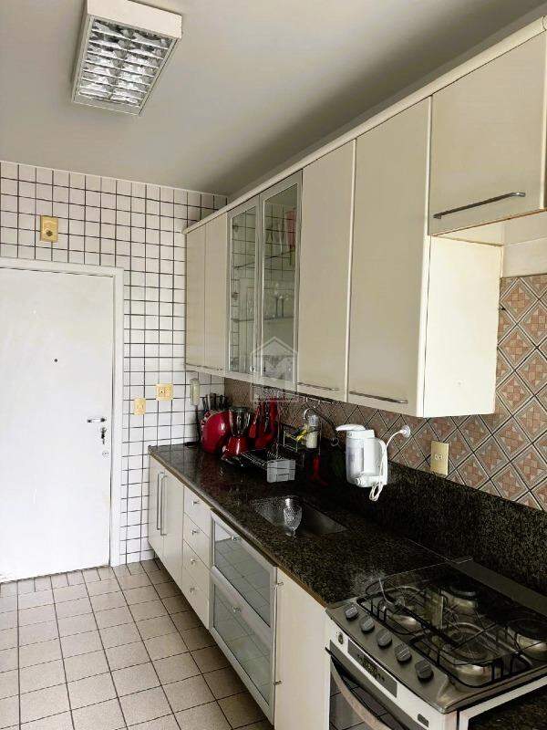 Apartamento à venda com 3 quartos, 120m² - Foto 9