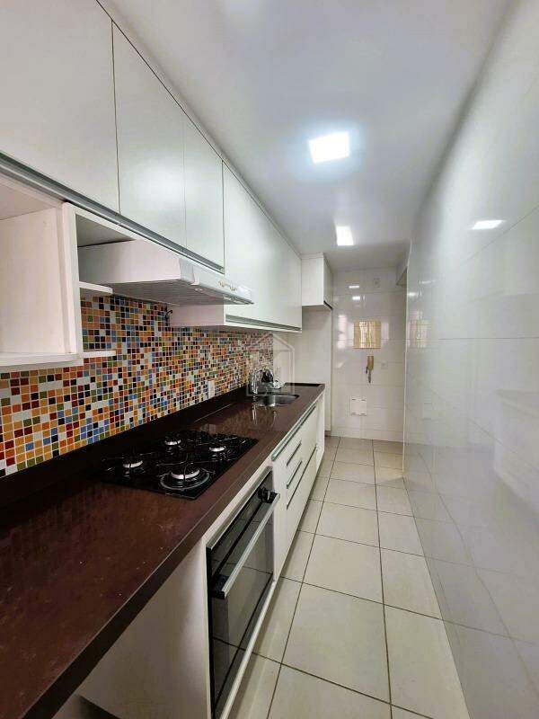 Apartamento à venda com 2 quartos, 55m² - Foto 7