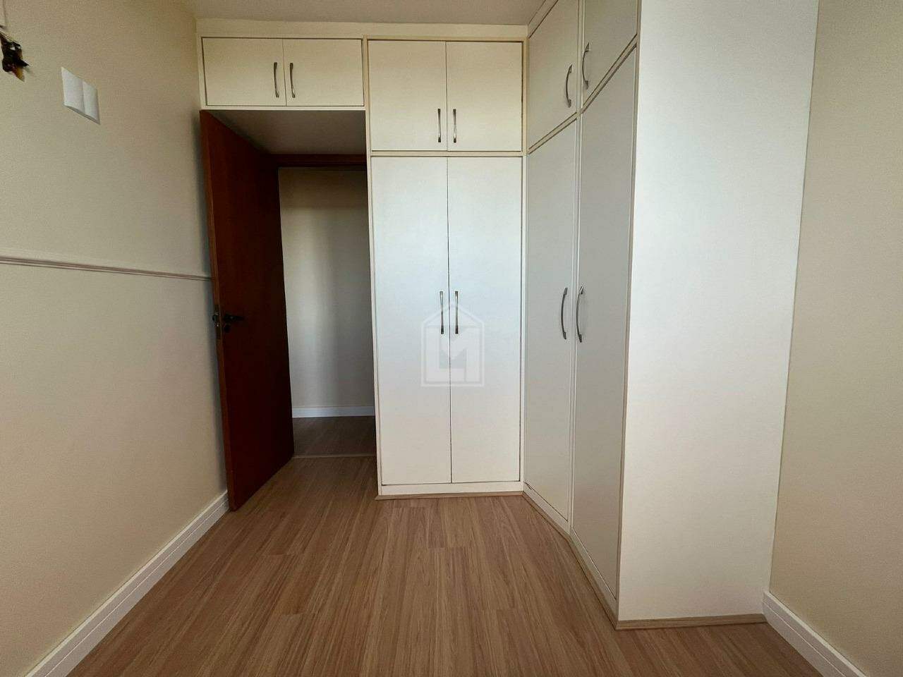 Apartamento à venda com 3 quartos, 78m² - Foto 12